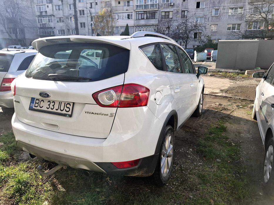 Ford Kuga Titanium S 4x4 163 CP