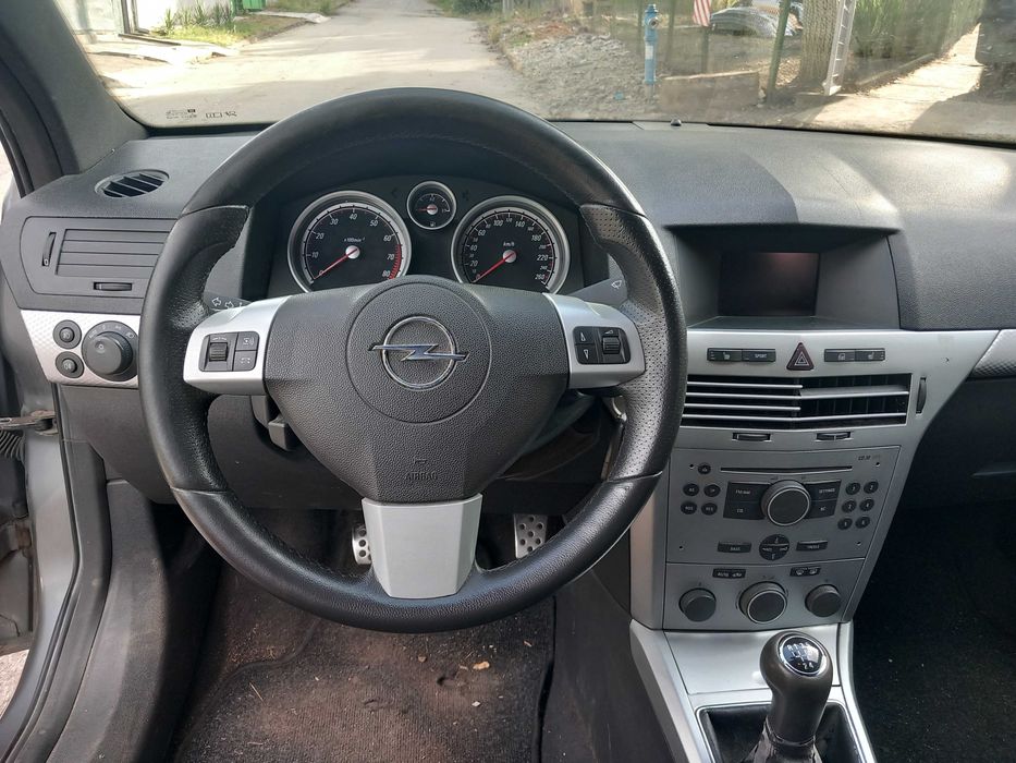 Opel Astra H 1.8-125кс.GTC /2006/ - на части