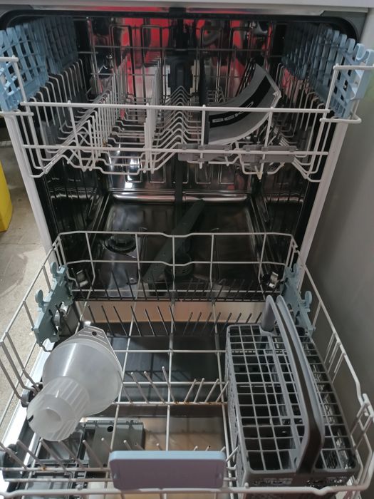 Electrocasnice, combina, mașină de spălat vase