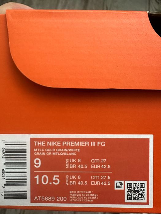 Футболни обувки Nike Premier III FG