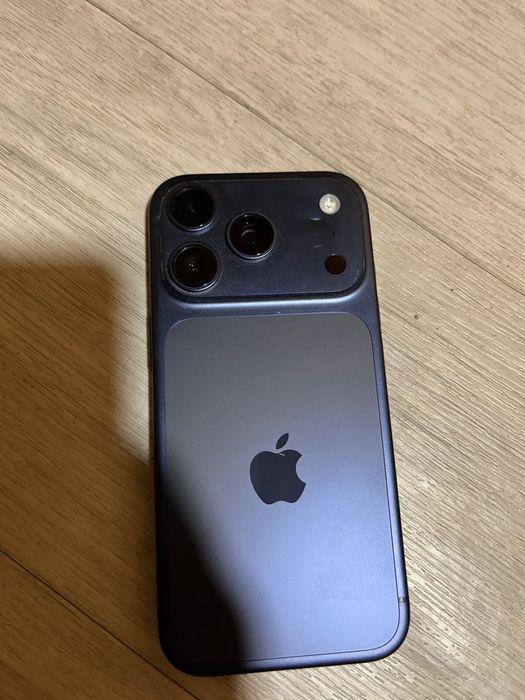 Iphone 17 pro…..