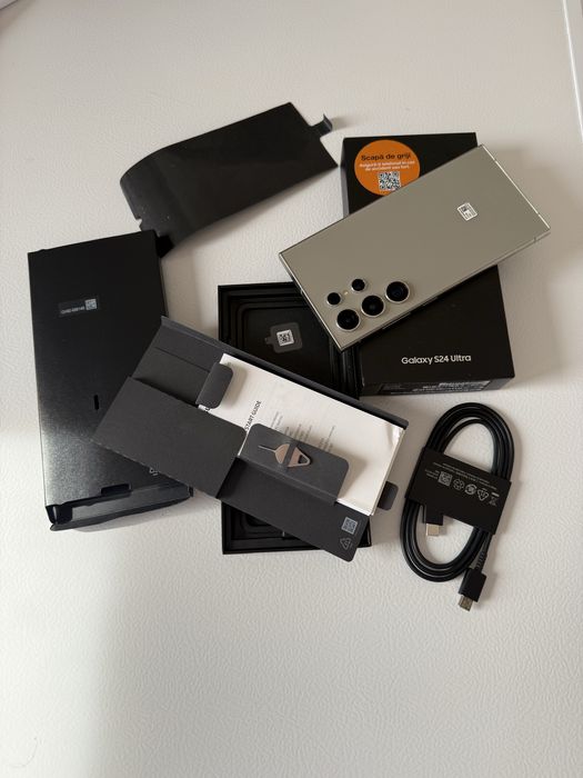 Samsung s24 ultra 512gb folosit foarte puțin aproape nou