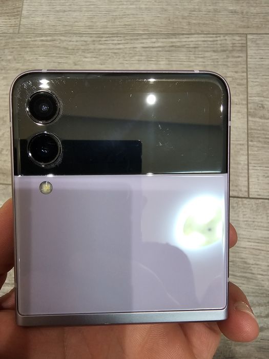 Samsung z flip 3 Работещ