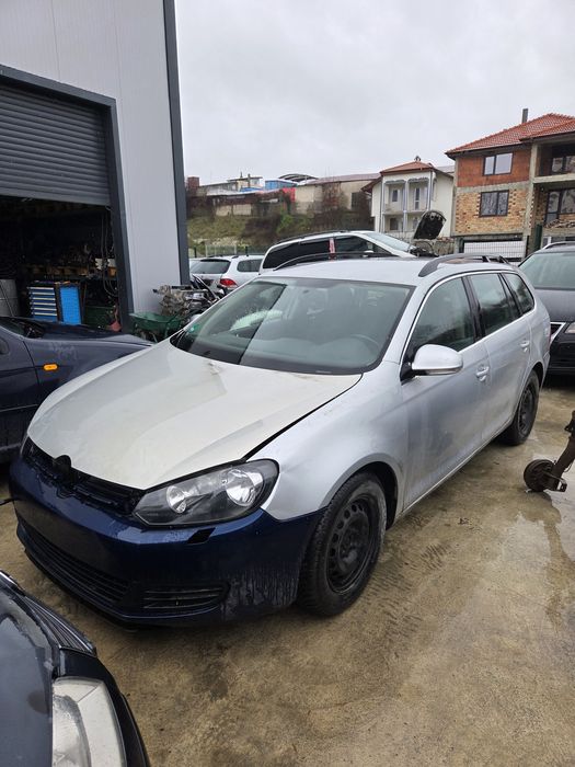 VW Golf 6 1.6 TDI (НА ЧАСТИ)