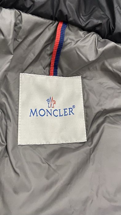 Moncler куртка черная