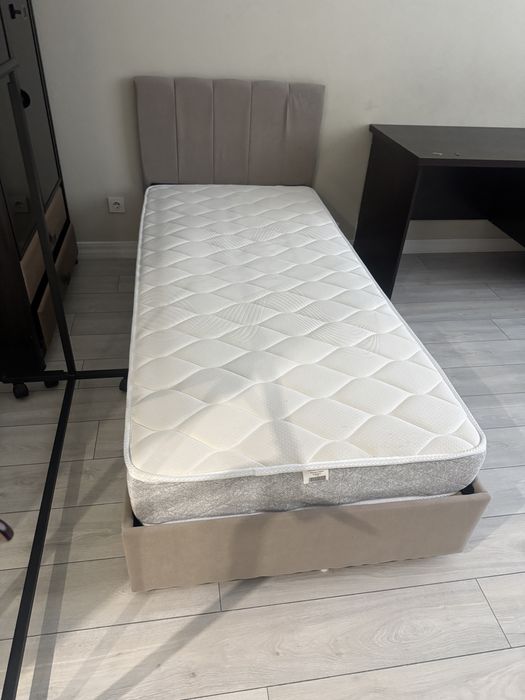 Кровать 1 месная с матрасом