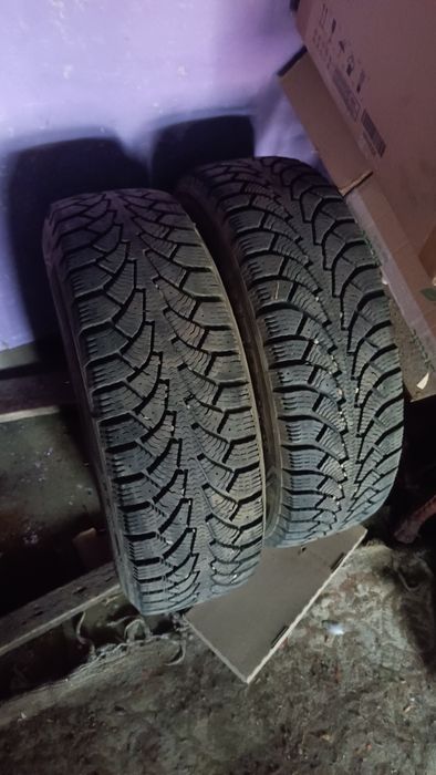 5 Roti anvelope iarna 185/65R15 88T pe jante metal
