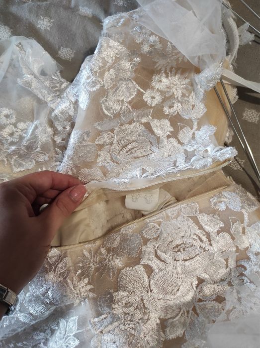 Булчинска рокля.