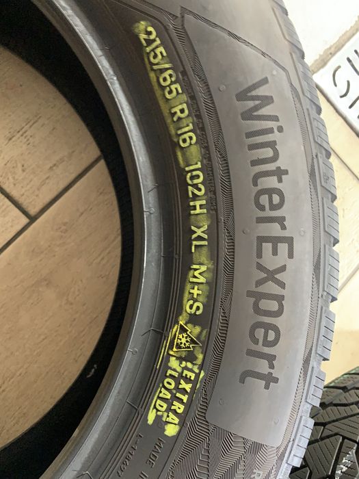 Set 4 x 215 65 16 anvelopă de iarnă