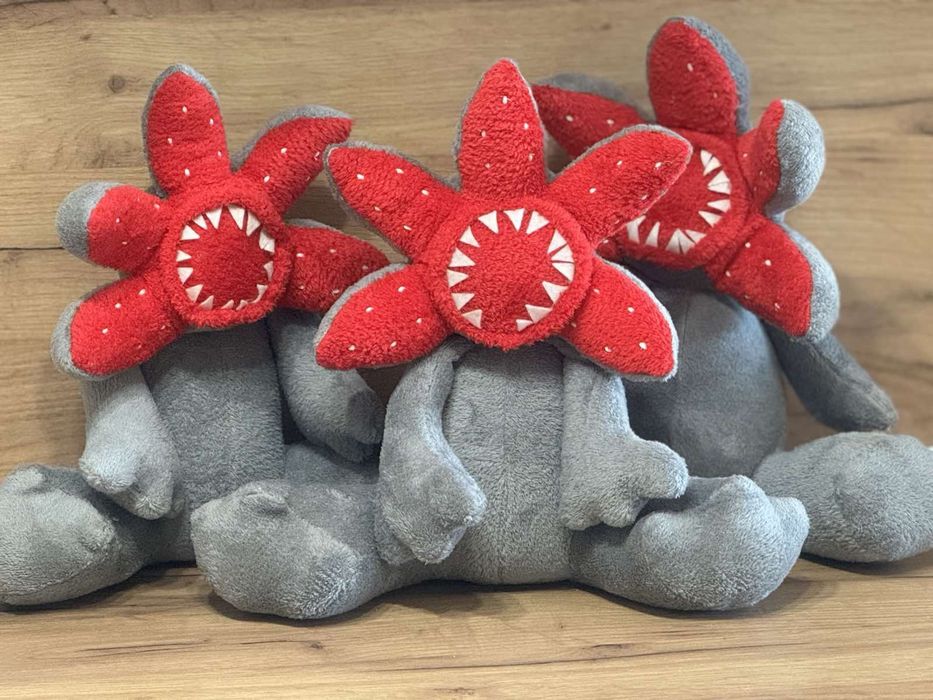 Плюшена играчка ДЕМОГОРГОН - Demogorgon