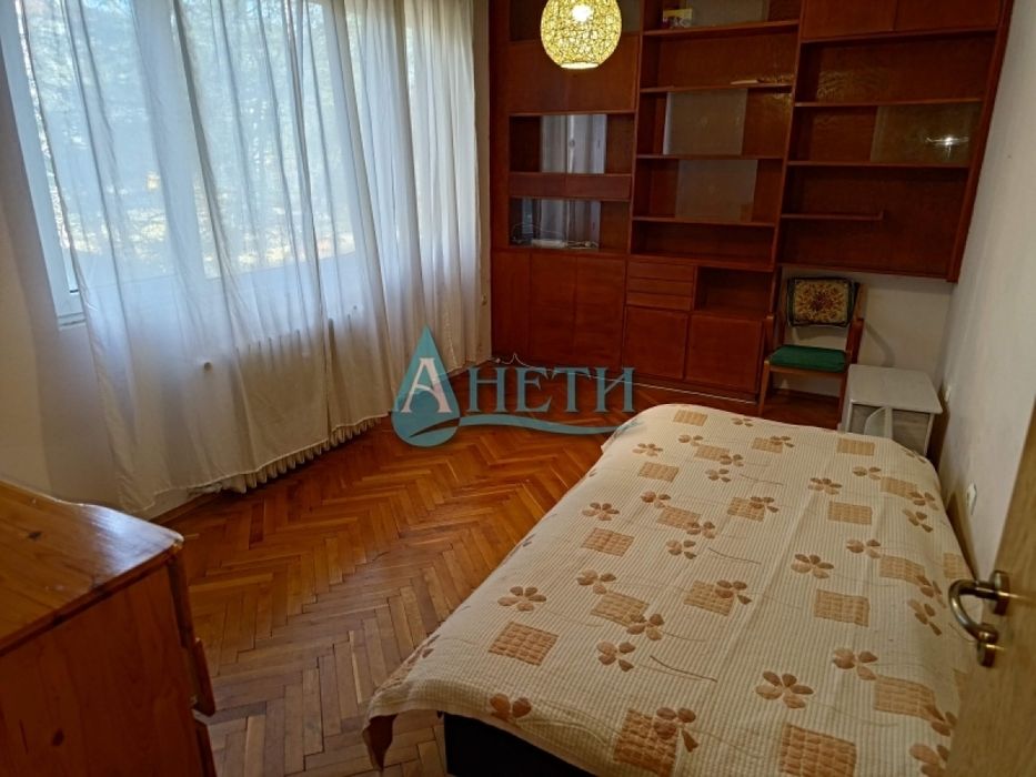 Дава се под наем Тристаен апартамент в София, Гео Милев - 120 кв.м за 800 € - Снимка #2