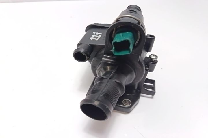 Carcasa termostat Ford C-Max prima generatie (facelift)