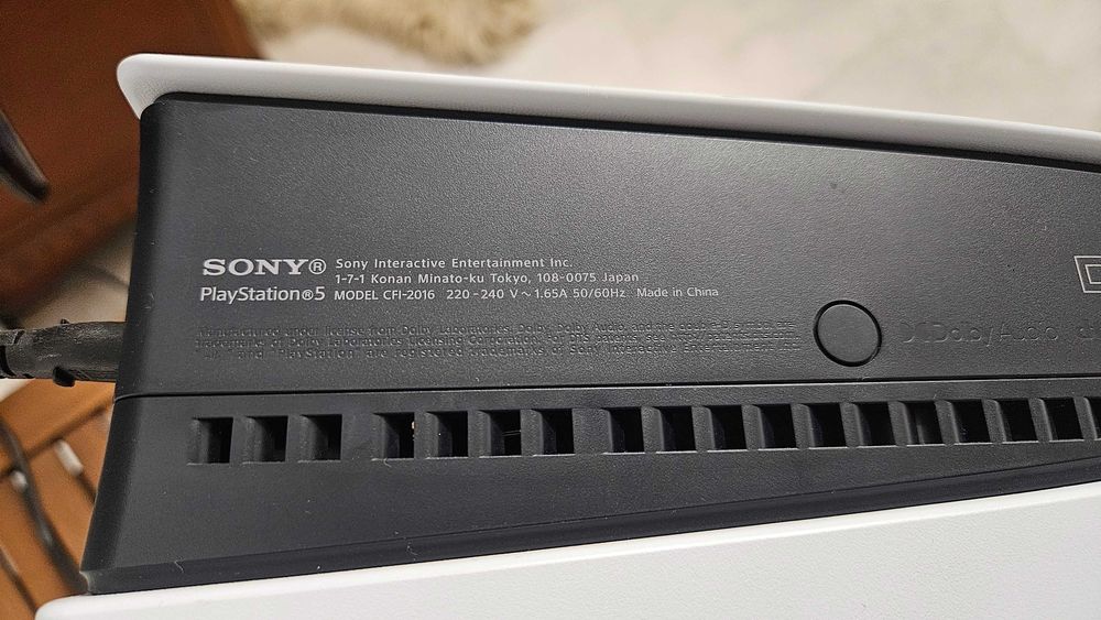 Продавам Playstation 5 slim