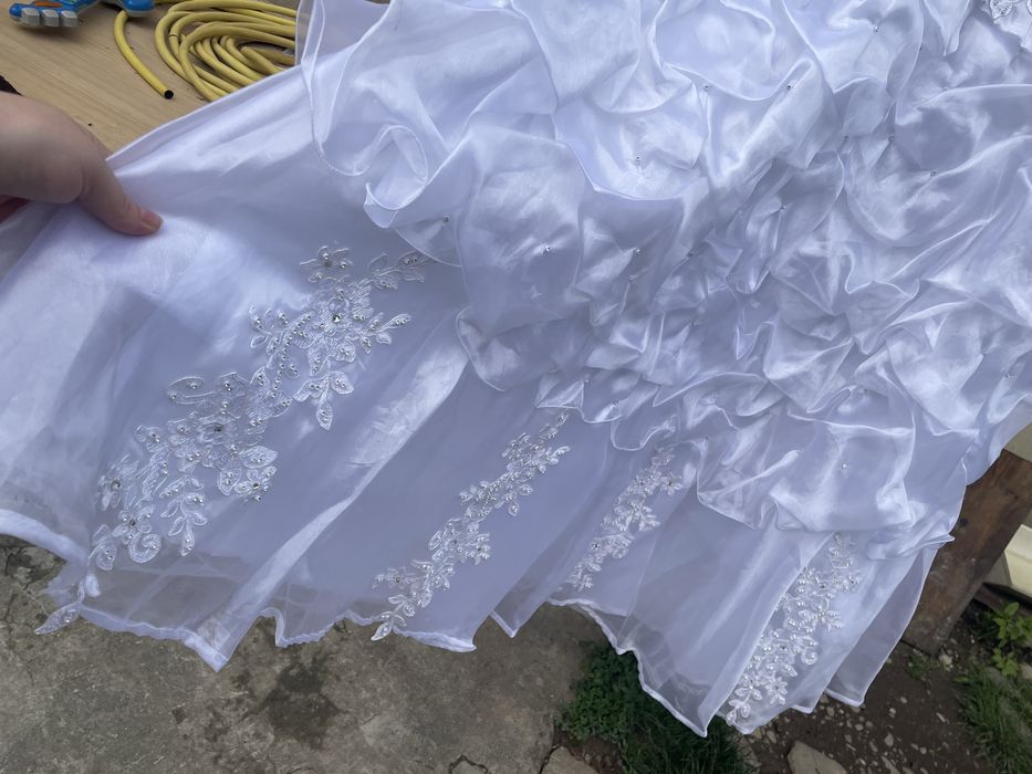 Rochie de mireasa marime S-M