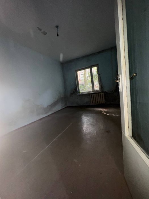Продается 3х комнатная кв 8 м.район