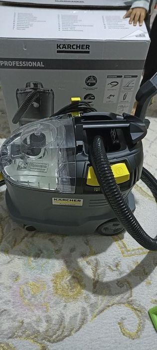 Продам моющий пылесос Karcher Puzzi 8/1