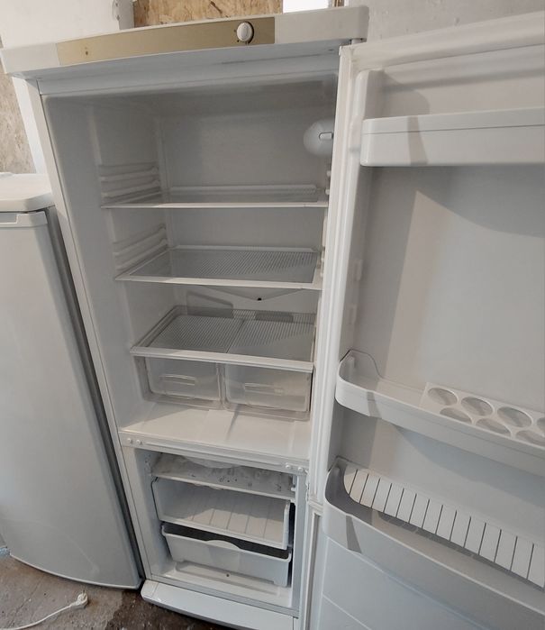 Продам 2х  холодильник