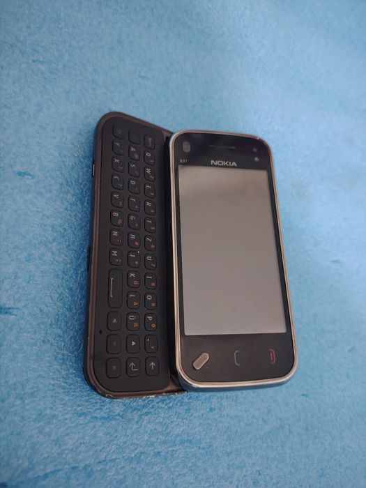 Нокия телефон  N97 mini