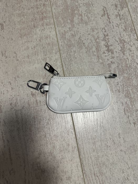 LV wallet, white