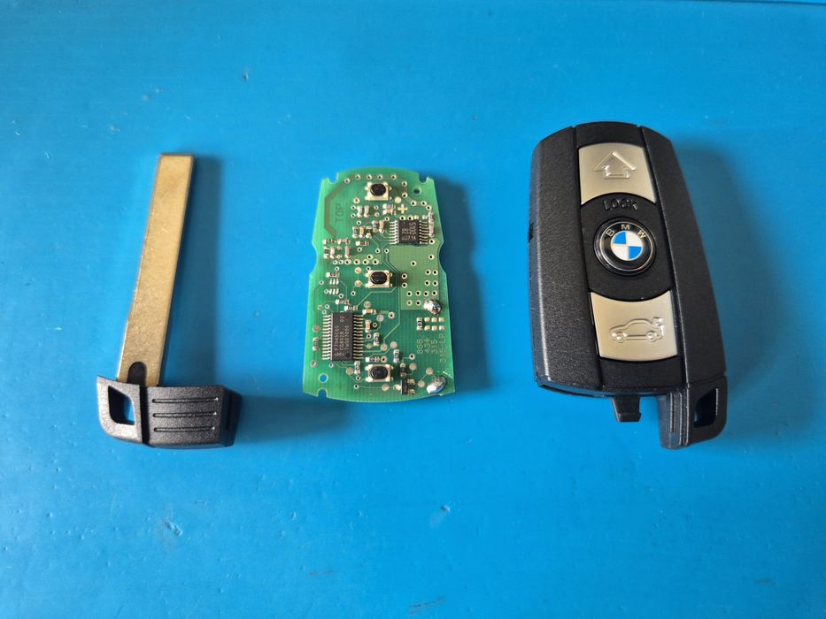 Ключ ОЕМ Bmw e90,е91,e92,е60,e61,e70,e87 868mhz-презареждаема Батерия!