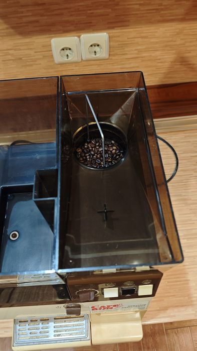 Кафе автомат Saeco