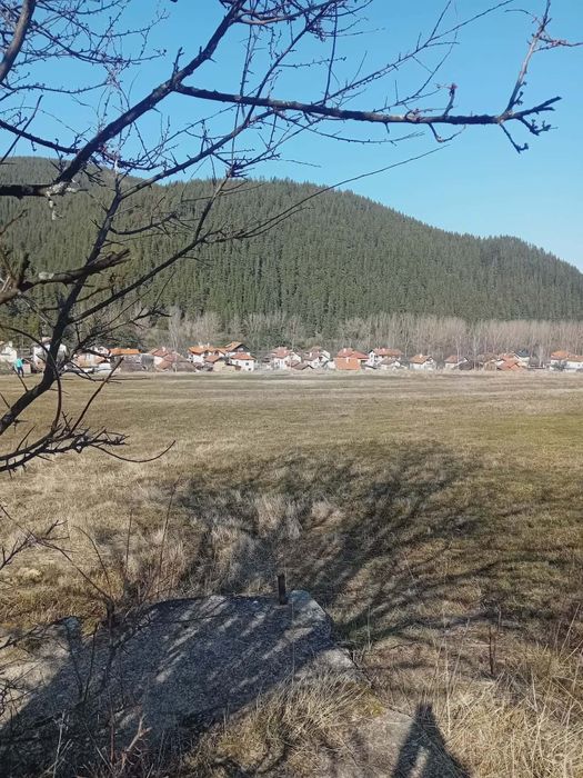 Продавам земя в село Маджаре община Самоков област Софийска