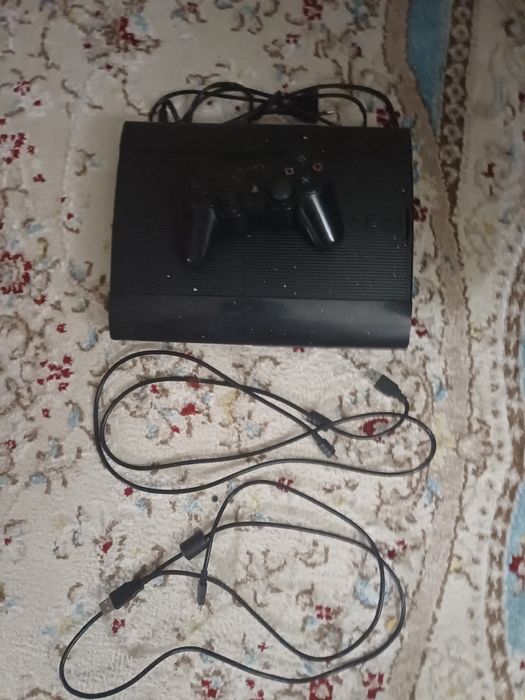 Продам Playstation 3
Приставка работает отли