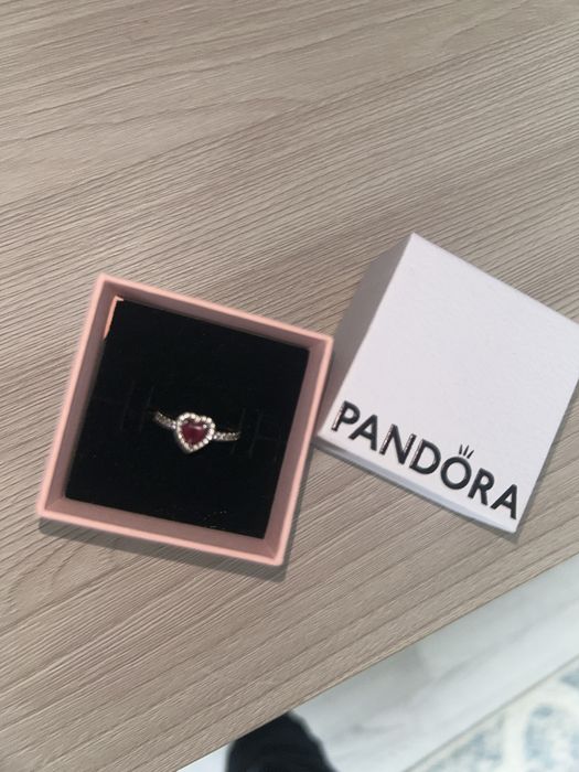 Срочно продам кольцо от Пандоры