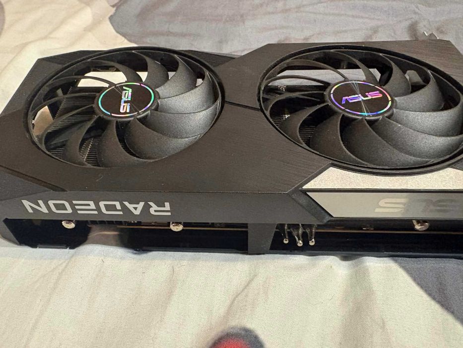 Продавам видео карта ASUS RX 6650 XT – 8GB