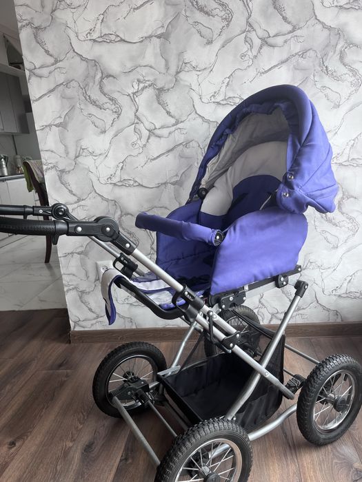 Продам коляску 2 в 1 Julia Baronessa