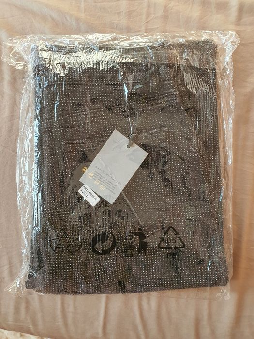 Черни дънки с камъни