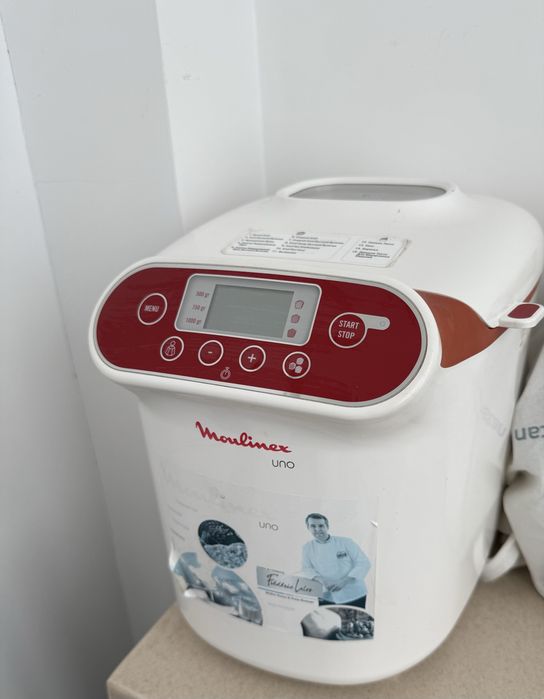 Хлебопечка Moulinex UNO OW3101