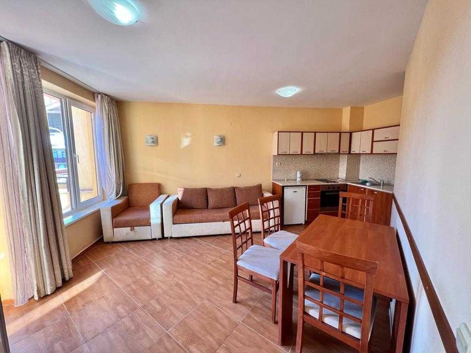 Продава се Двустаен апартамент в Свети Влас - 70 кв.м за 972 €/кв.м - Снимка #2