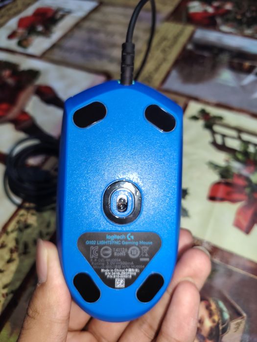 Игровая мышь Logitech G102 Lightsync (голубая)