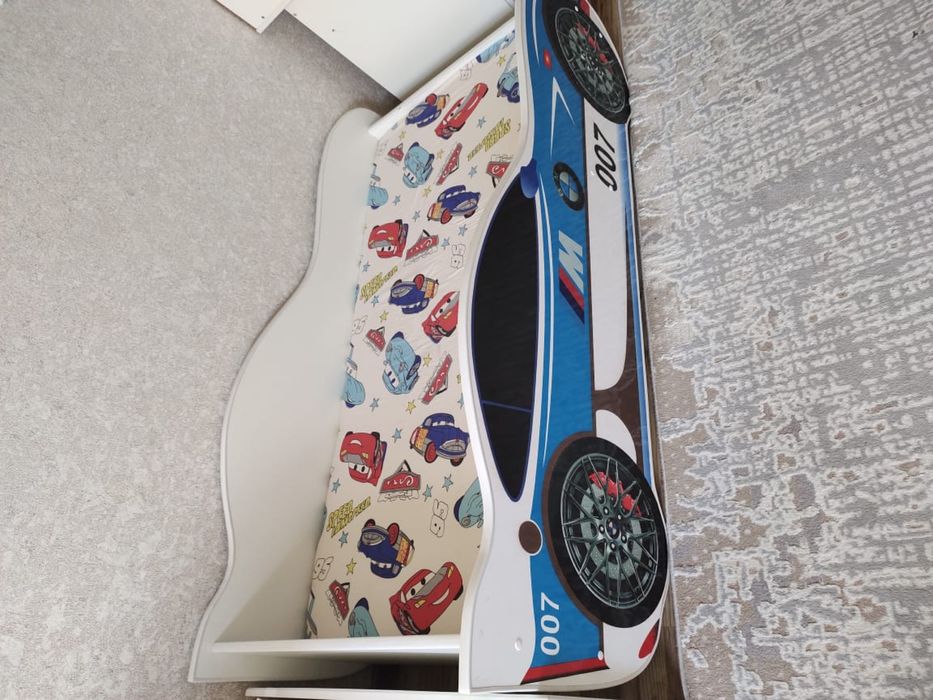 Детские кровати машины