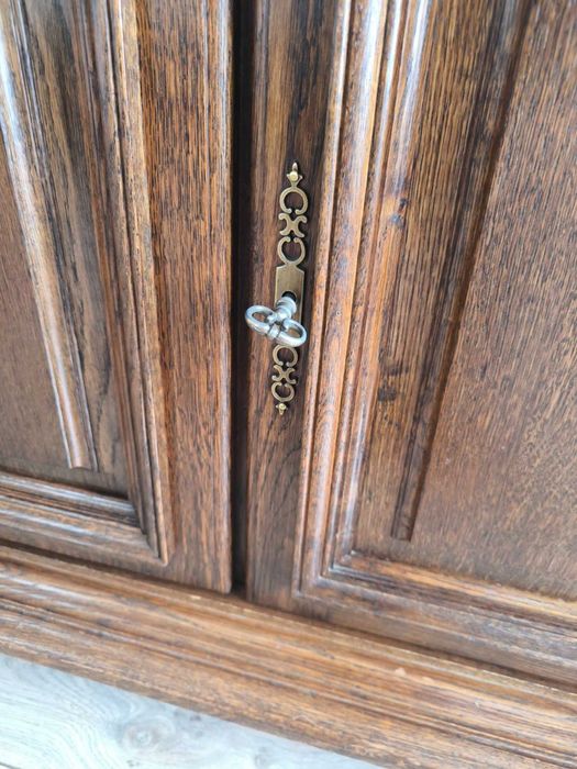 Писалище / скрин