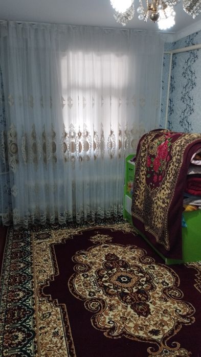 Qonirat,Qirqqiz pos,jd domda 3xanali kv satiladi.