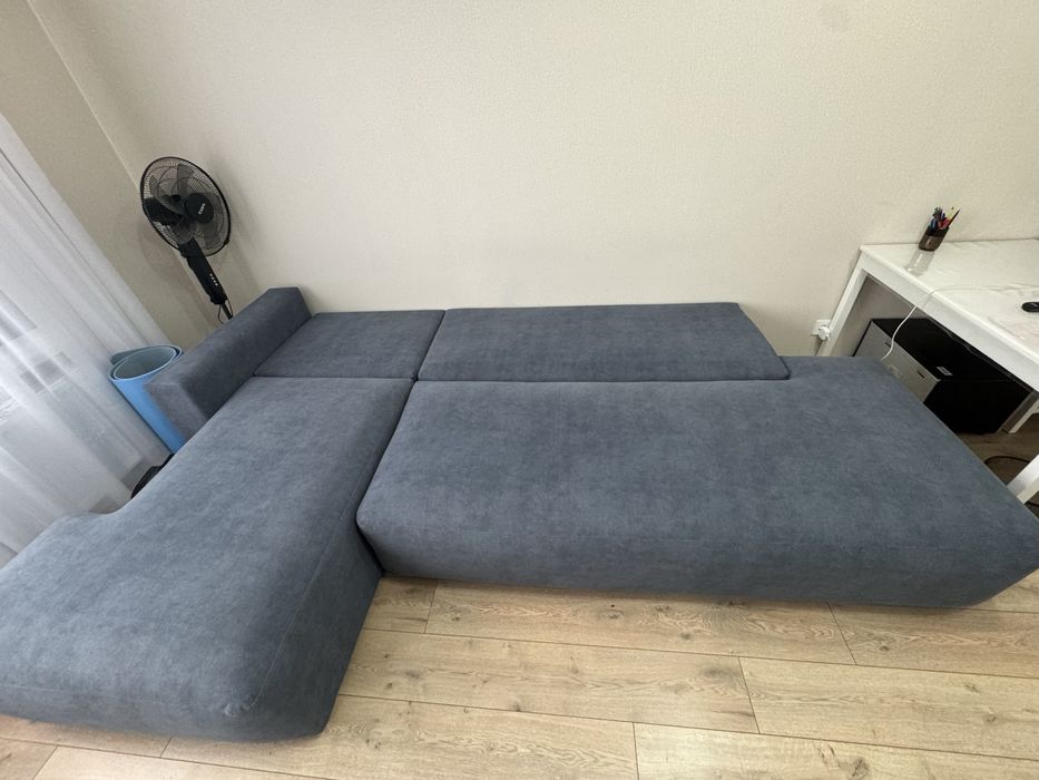 Продается диван в отличном состоянии. Только самовывоз
