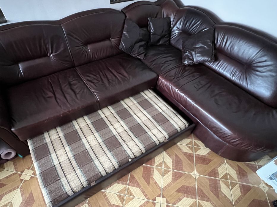 Ъглов диван за хол