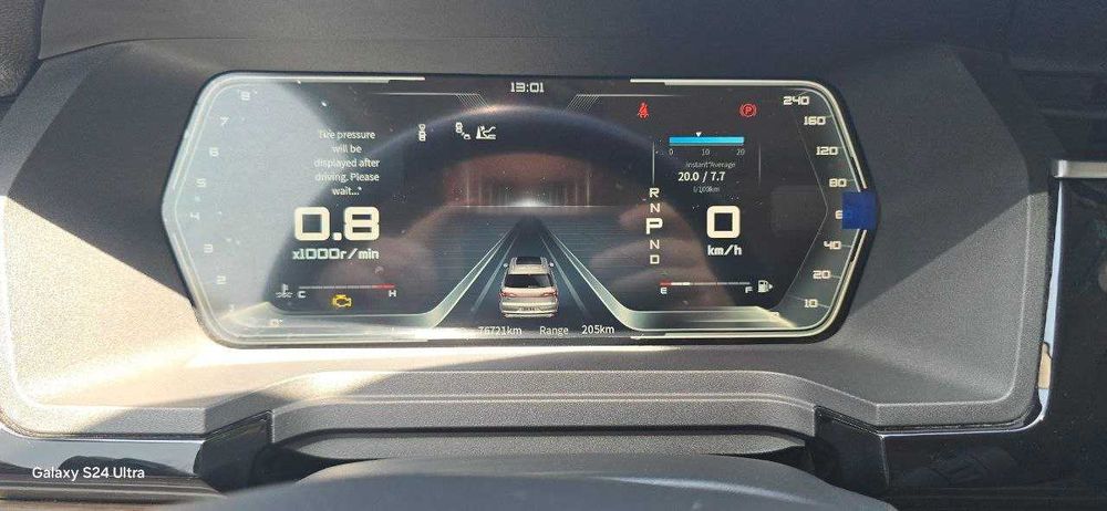 Кроссовер  Nissan Venucia Star Srochne sotiladi