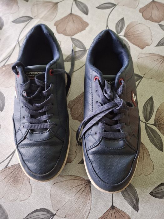 Продавам маратонки Runners