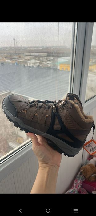 Зимний ботинка новый