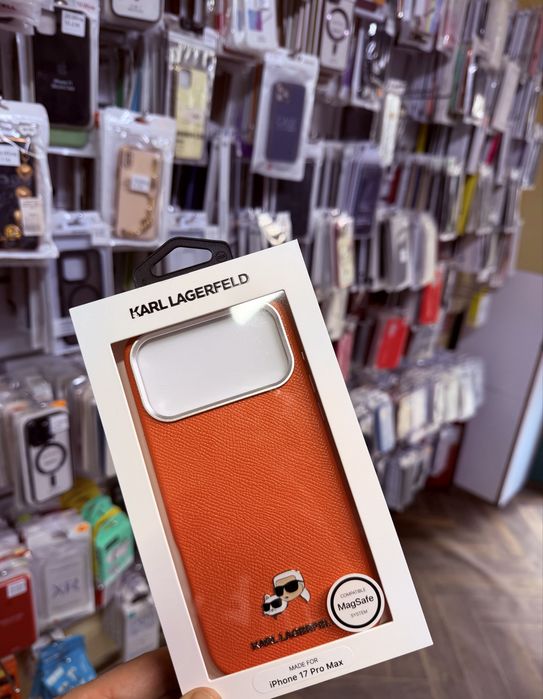 Iphone 17 pro max Оргинални Калъфи на Guess