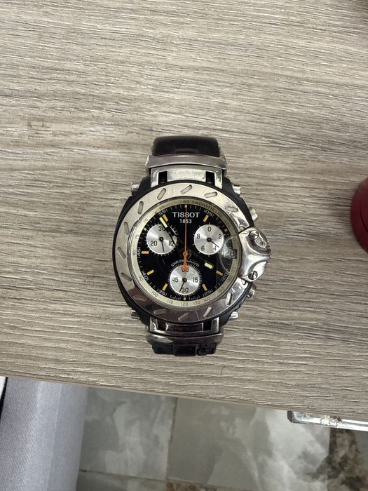 Tissot race. Safir cristla   Carbon titan.