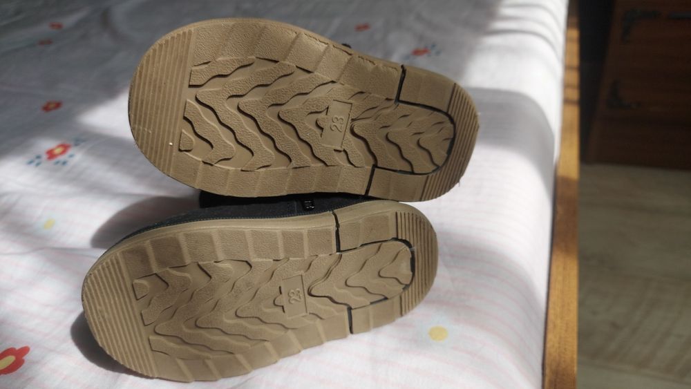 Продам детские угги. Размер 23.