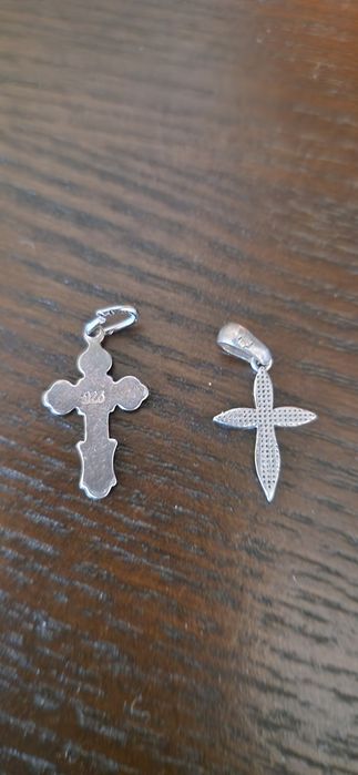 Cruciulite din argint