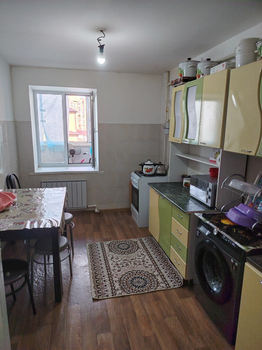 Продам 2х ккв Нурсити 2мкр 2этаж из 9.