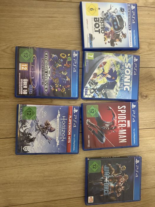 Vand ps4 cu jocuri incluse Camera Sony pentru PlayStation