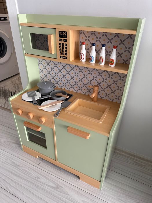 Нова Детска дървена кухня