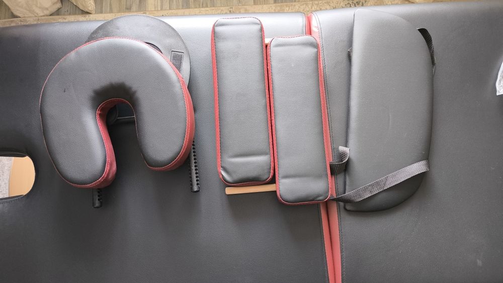 Массажная кушетка